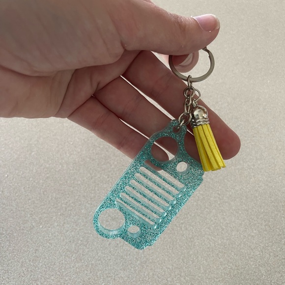**SPECIAL DEAL** Handmade Jeep Front Grill Keychain -Please read description - Picture 2 of 3